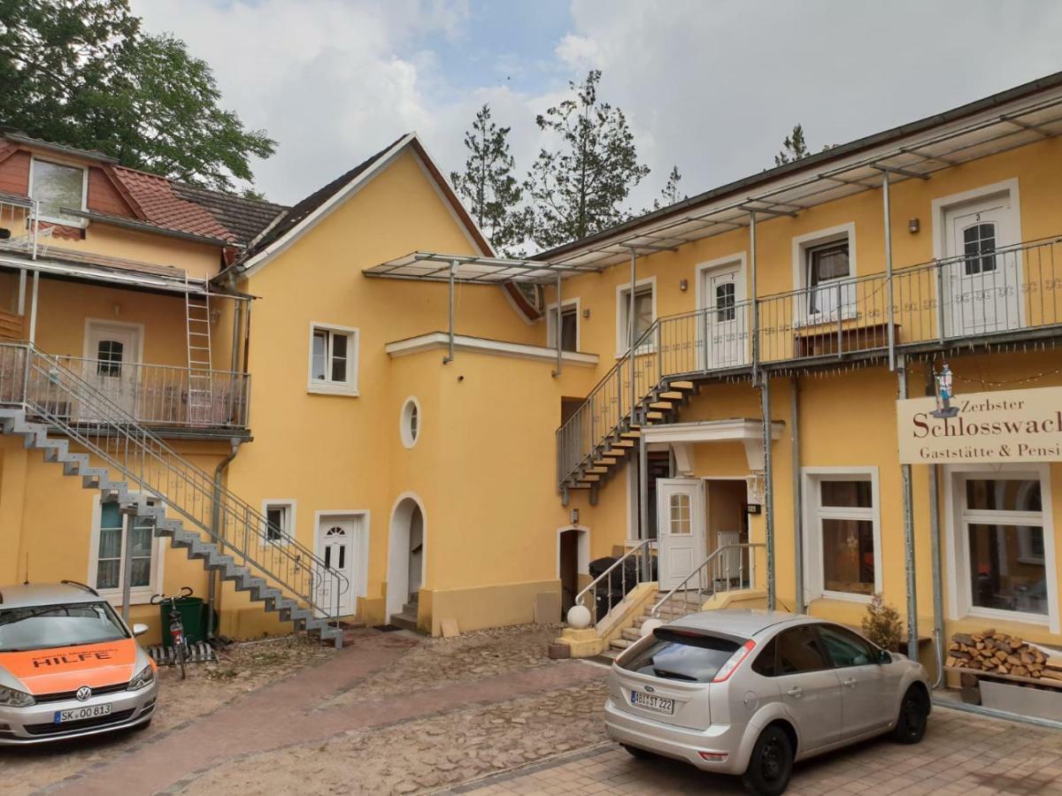 Pension Schlosswache-Zerbst Экстерьер фото